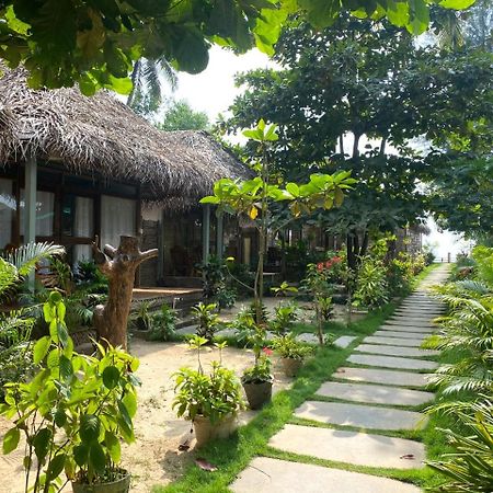 The Coast Beach Resort Agonda Exterior foto