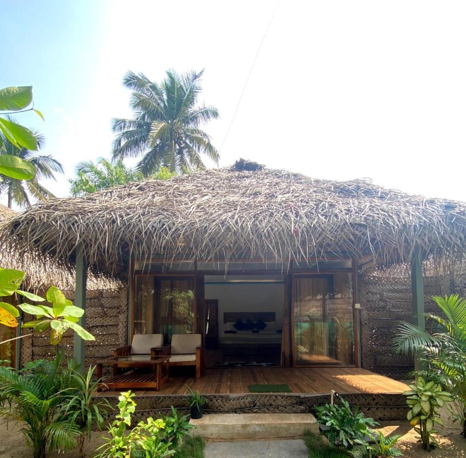 The Coast Beach Resort Agonda Exterior foto
