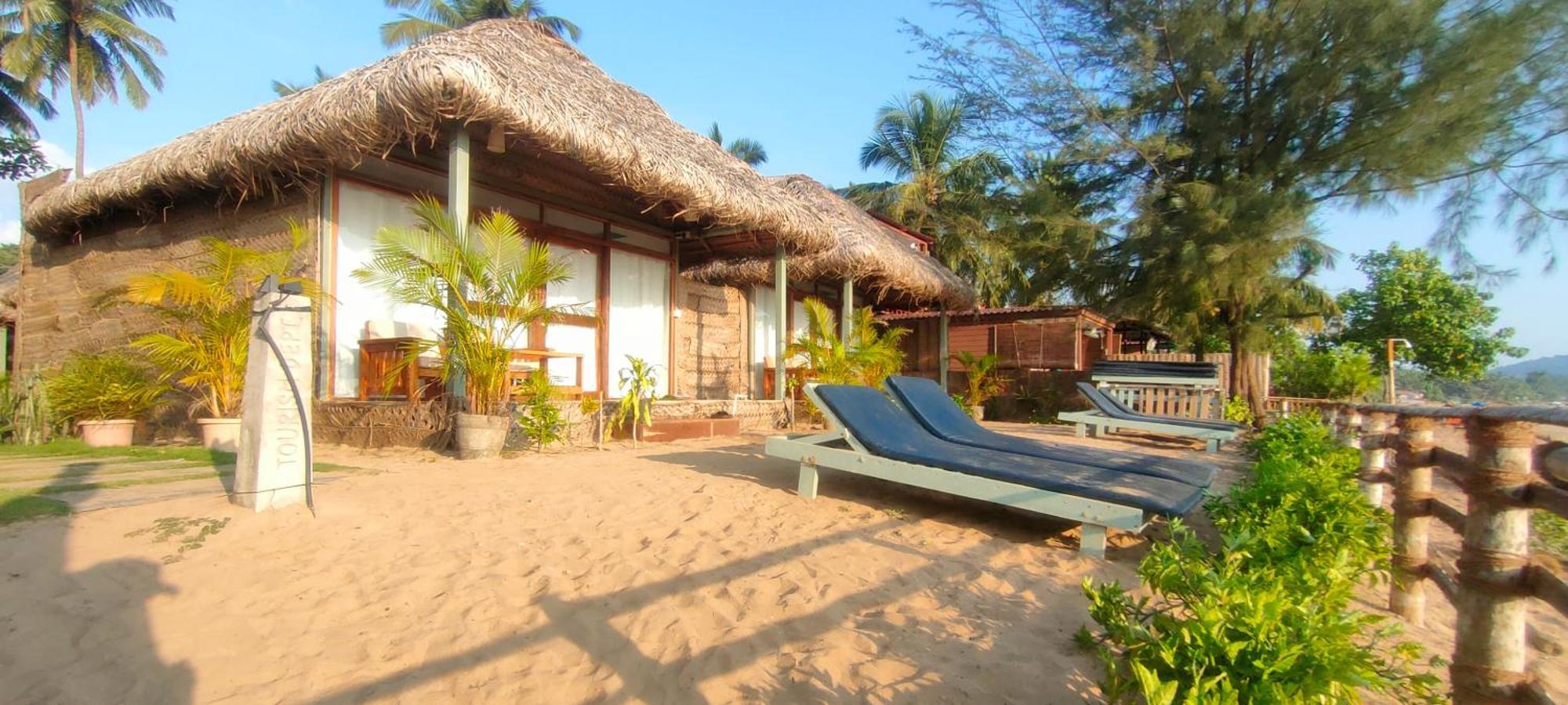 The Coast Beach Resort Agonda Exterior foto