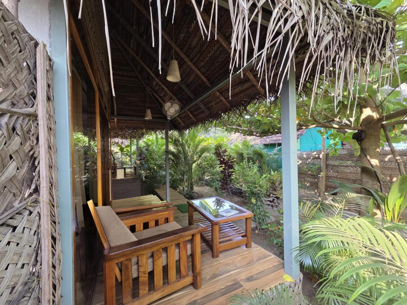 The Coast Beach Resort Agonda Exterior foto